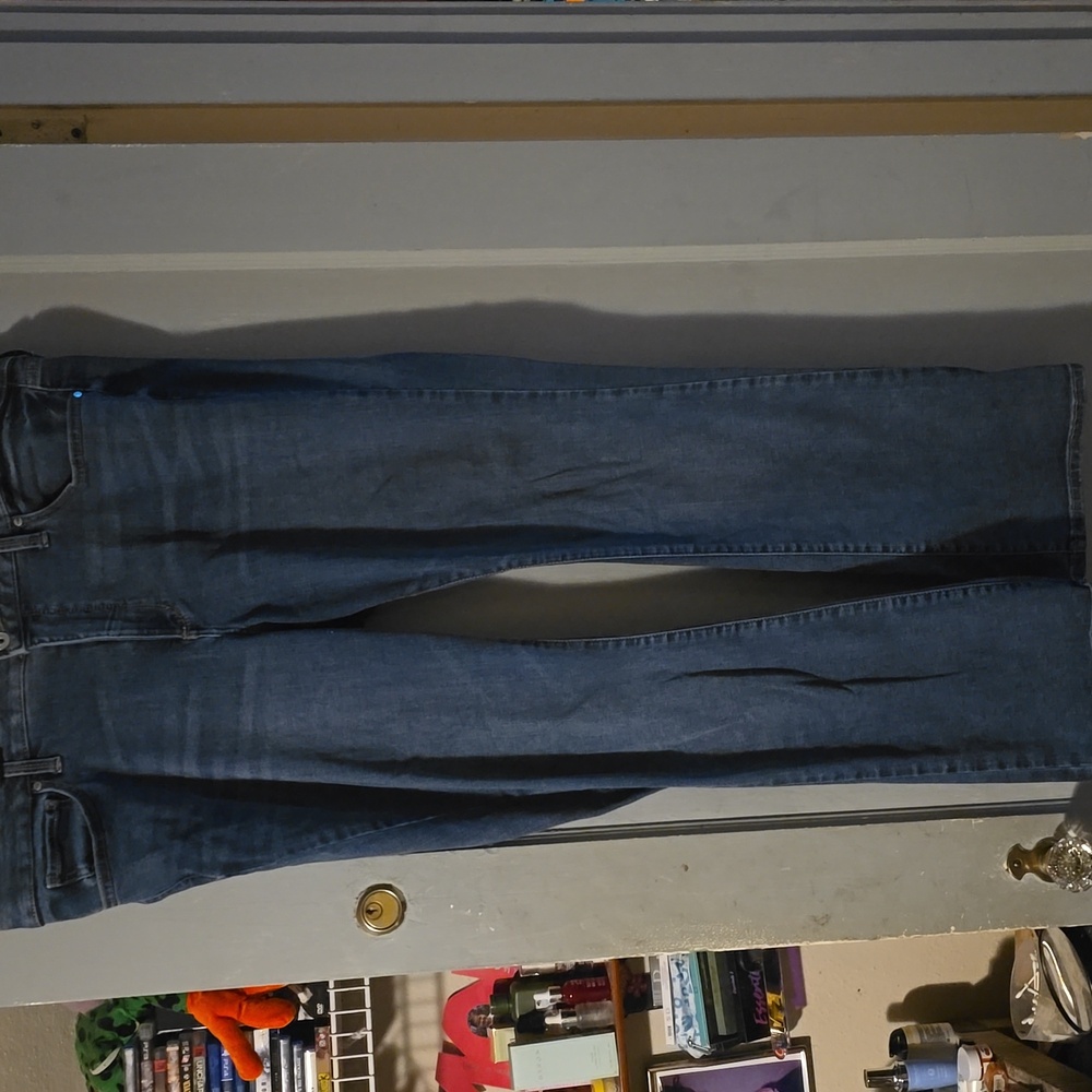 Ana jeans